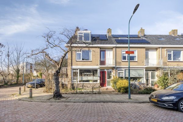Oegstgeest – Pieter de Hoochlaan 1